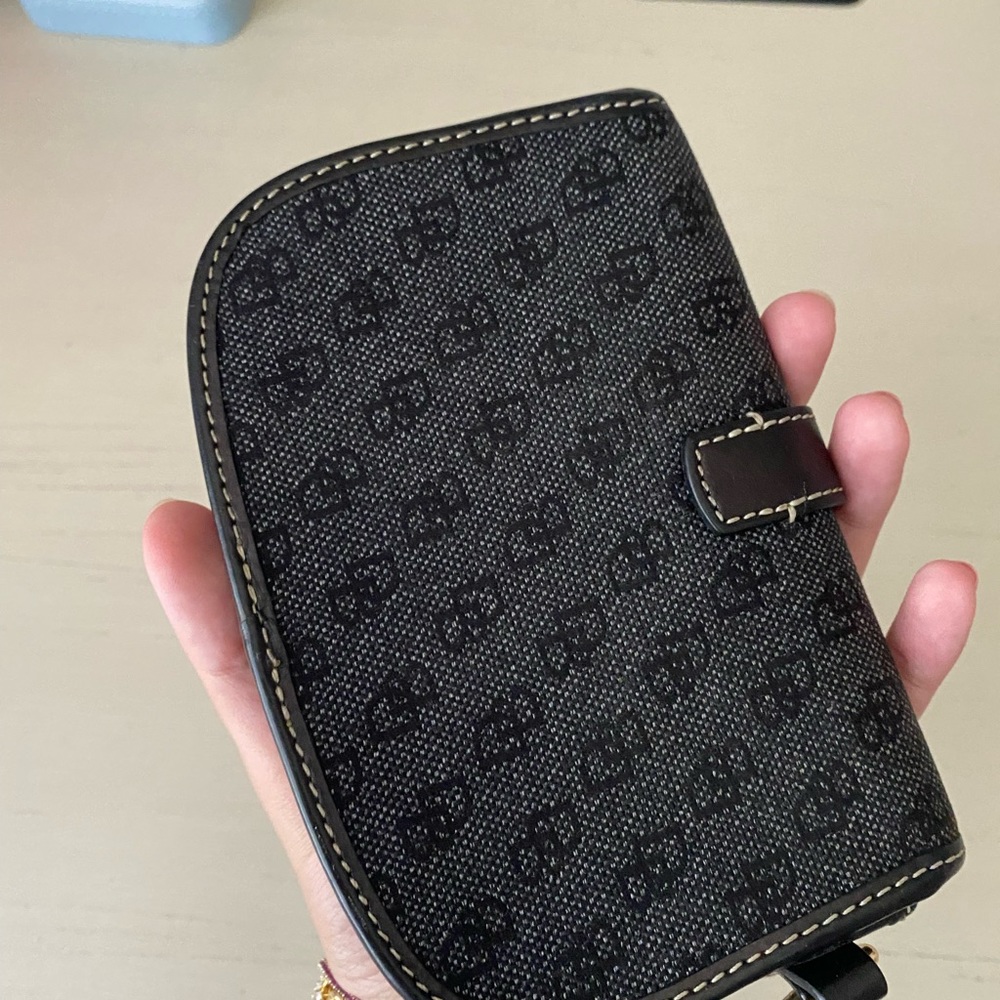 Vintage Dooney and Bourke monogrammed leather trim black wristlet wallet - Picture 10 of 10